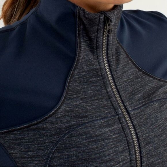 Lululemon Forme Jacket - Picture 9 of 14